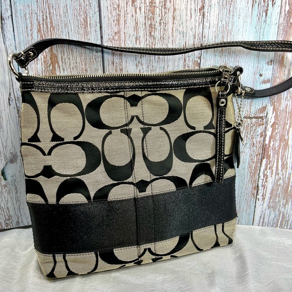 Coach Signature "C" Black Stripe Shoulder HOBO bag/purse - Picture 1 of 14